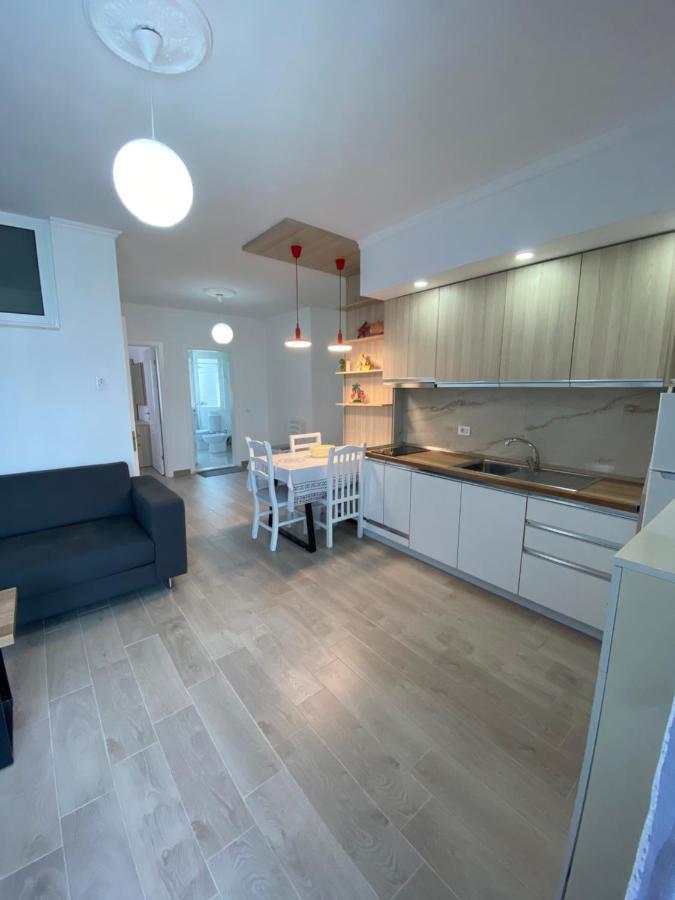 Best Summer Apartment Golem  Exteriör bild