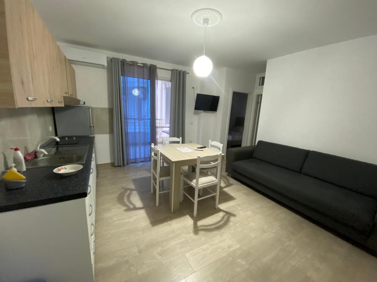 Best Summer Apartment Golem  Exteriör bild
